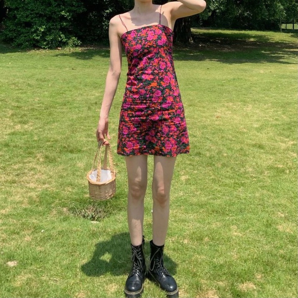 4/$25 Y2K Floral Straight Neckline Spaghetti Strap Tie A-Line Mini Dress - Small